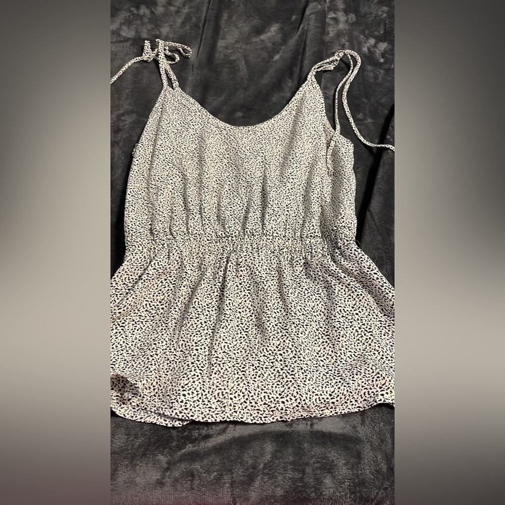Size: Small tank shoulders tie to add extra detail NEVER WORN